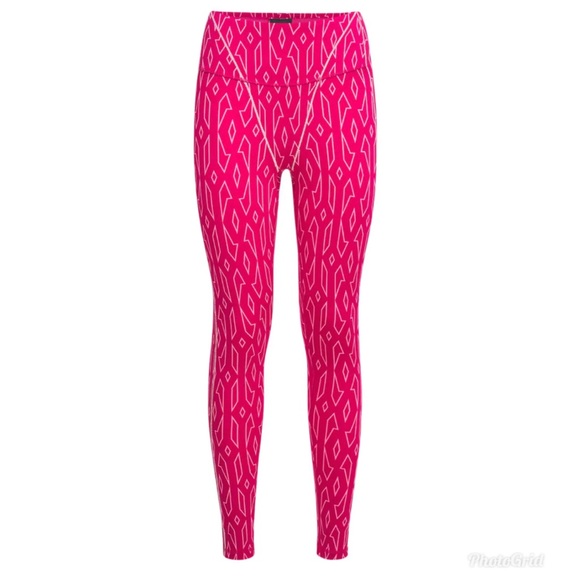 IVY PARK MONOGRAM eggings in bold pink - Picture 2 of 9